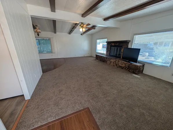 $2,000 | 18003 North 2nd Street, Phoenix, AZ 85022