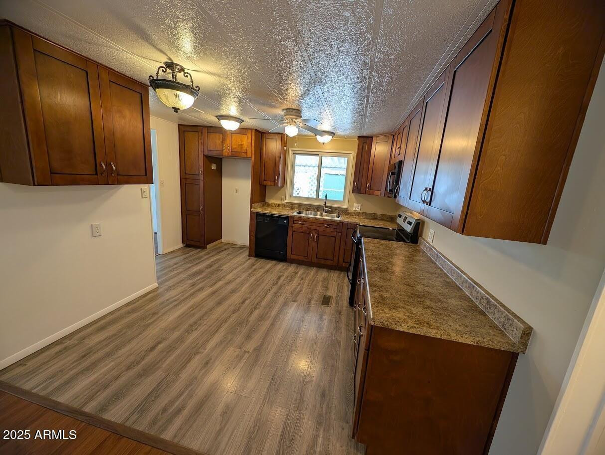 18003 North 2nd Street Phoenix, AZ 85022 - Photo 9 of 31