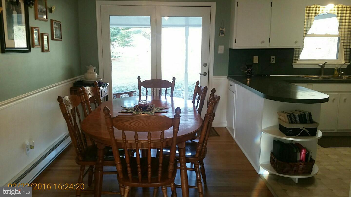 15148 Clear Spring Road Williamsport, MD 21795 - Photo 6 of 16 Dining Room