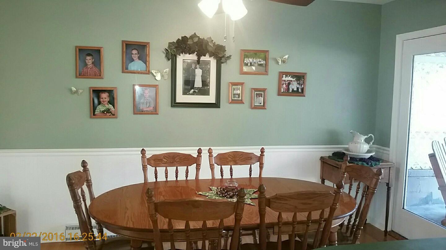 15148 Clear Spring Road Williamsport, MD 21795 - Photo 7 of 16 Dining Room