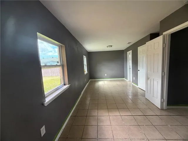 $129,900 | 2088 Carver Drive, Marrero, LA 70072