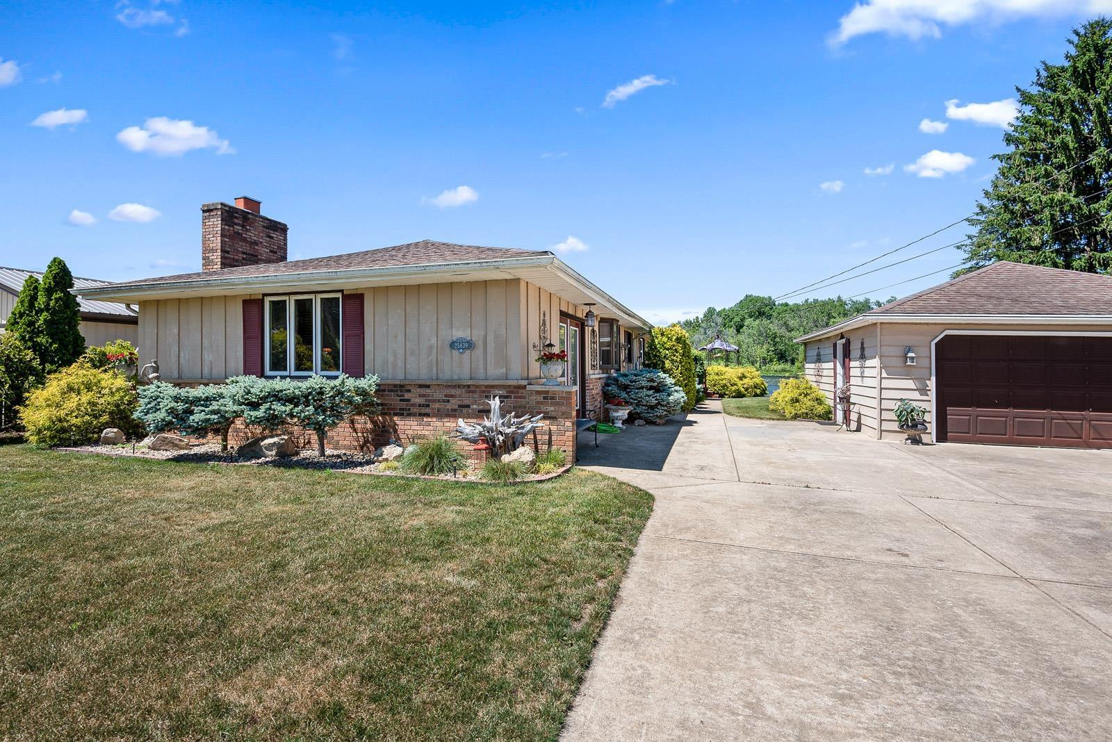 25839 Edison Road South Bend, IN 46628 - Photo 1 of 34