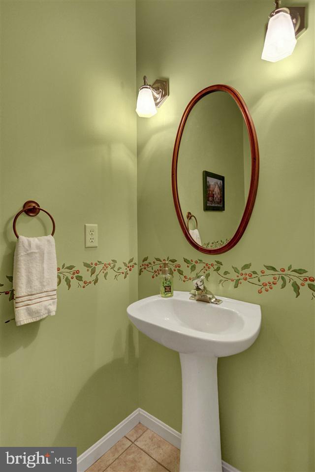 241 Richland Road Carlisle, PA 17015 - Photo 10 of 25 Gallery Image 10
