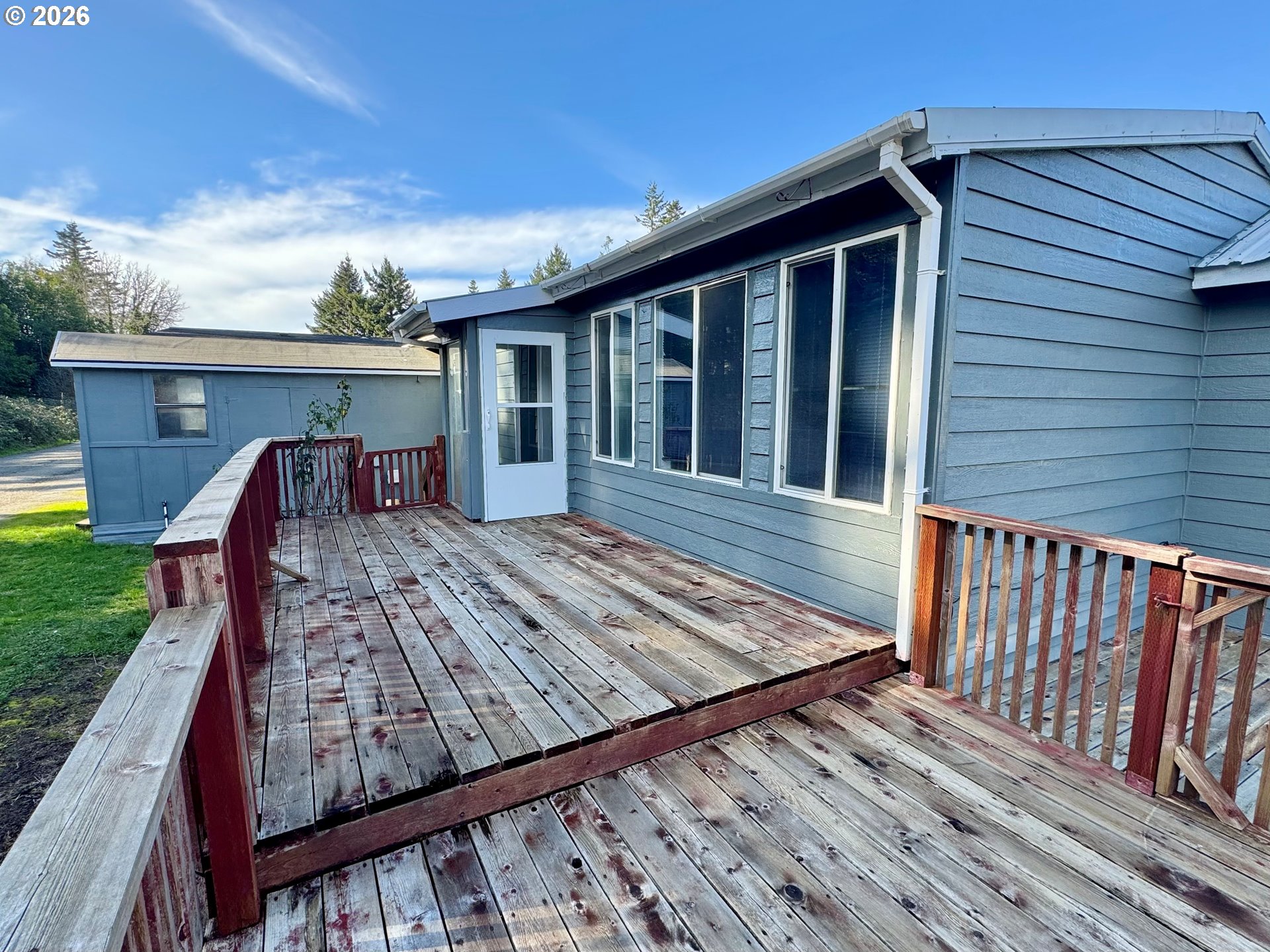 95691 Saunders Creek Road, Unit 36 Gold Beach, OR 97444 - Photo 2 of 23 Deck