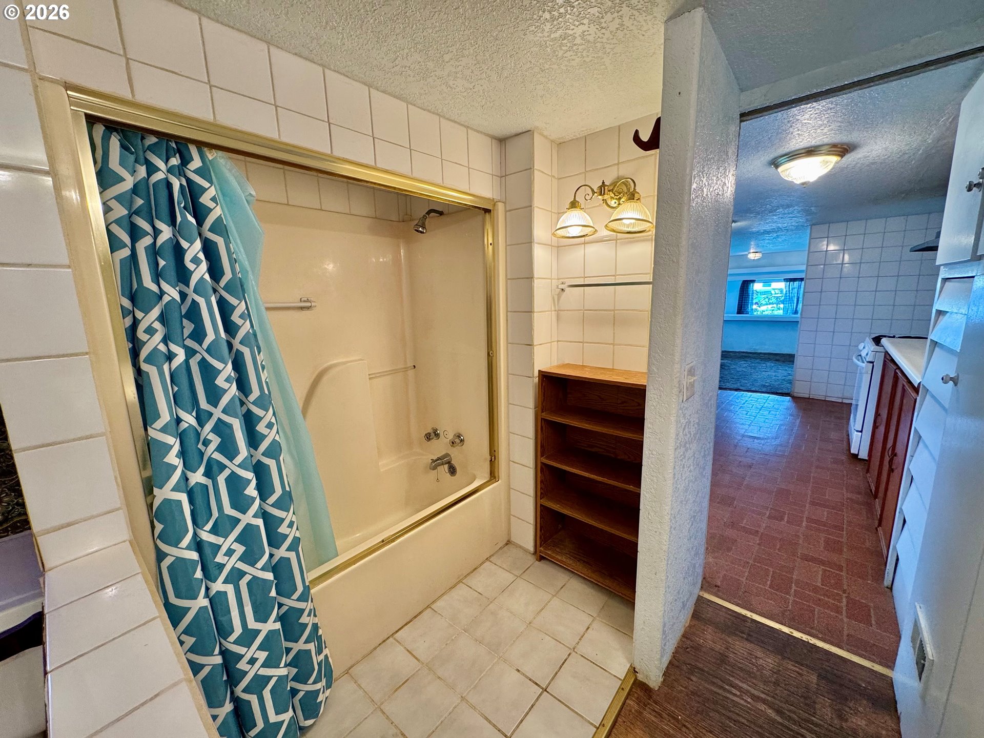 95691 Saunders Creek Road, Unit 36 Gold Beach, OR 97444 - Photo 9 of 23 Bathroom