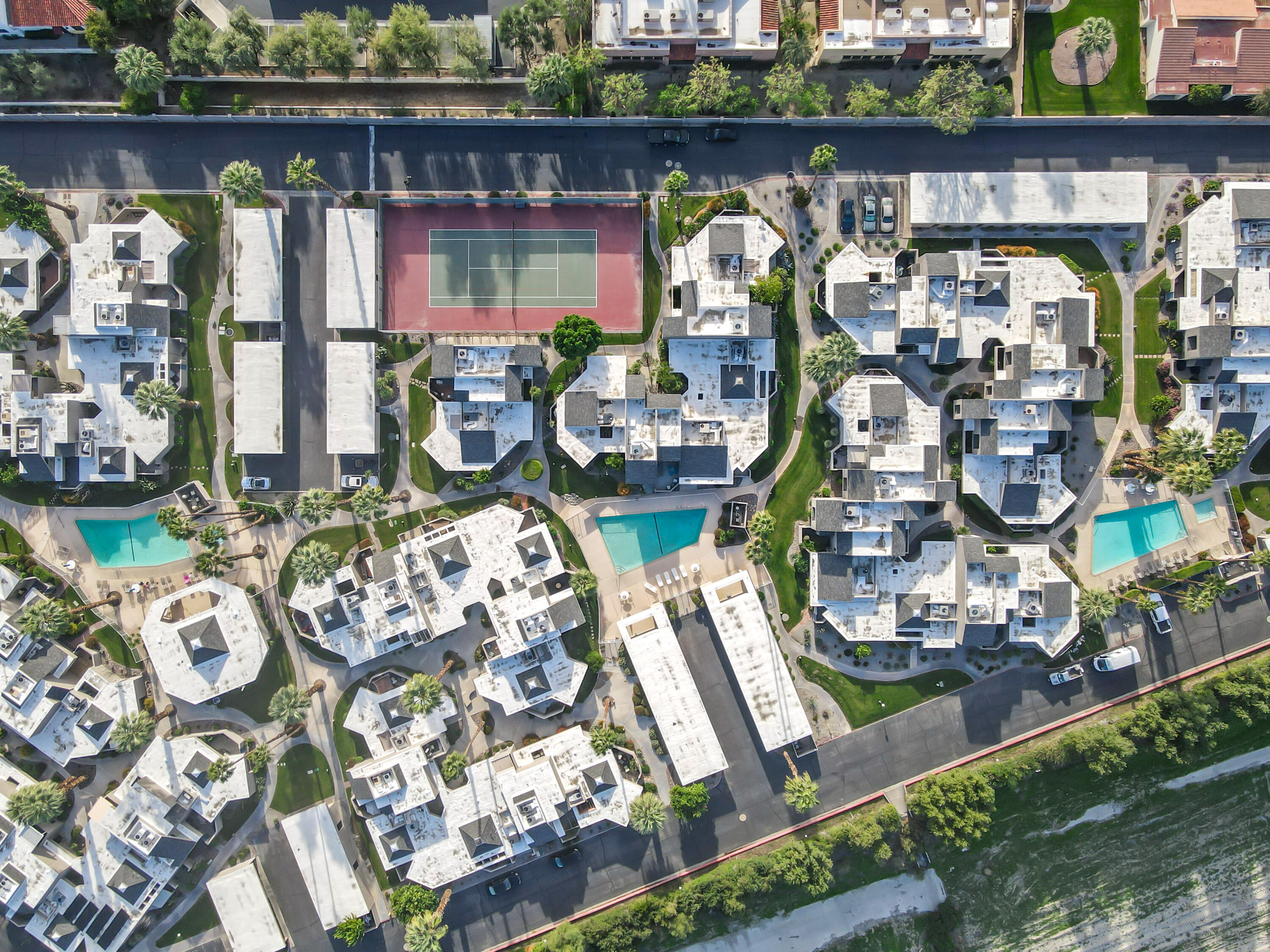 71990 Eleanora Lane Rancho Mirage, CA 92270 - Photo 22 of 22 a view of water heater room