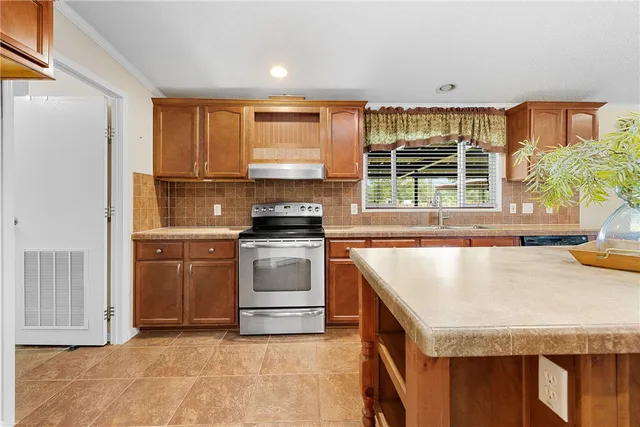 $330,000 | 118 Yaupon Drive, Caldwell, TX 77836