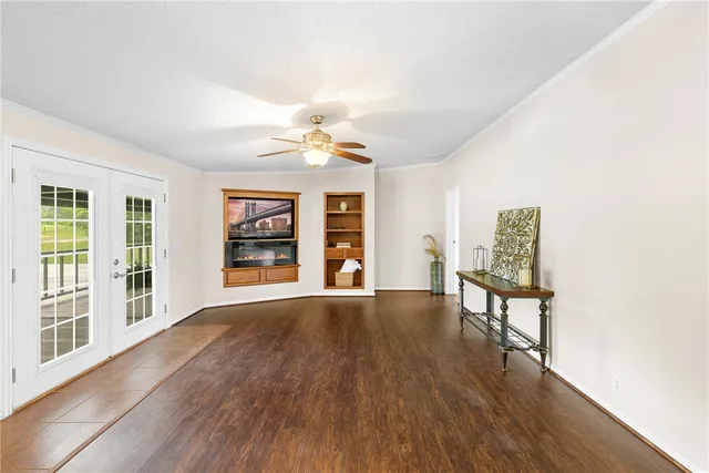 $330,000 | 118 Yaupon Drive, Caldwell, TX 77836