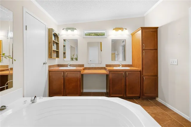 $330,000 | 118 Yaupon Drive, Caldwell, TX 77836