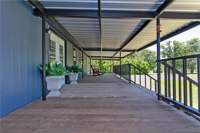 $330,000 | 118 Yaupon Drive, Caldwell, TX 77836