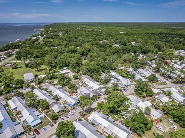 $178,000 | 6 Parker Avenue, Unit 3 & 4, Lanark Village, FL 32322