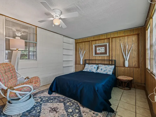 $178,000 | 6 Parker Avenue, Unit 3 & 4, Lanark Village, FL 32322