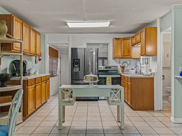 $178,000 | 6 Parker Avenue, Unit 3 & 4, Lanark Village, FL 32322