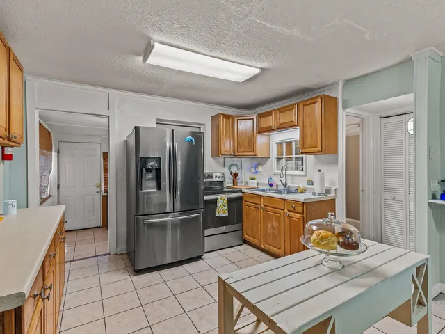 $178,000 | 6 Parker Avenue, Unit 3 & 4, Lanark Village, FL 32322