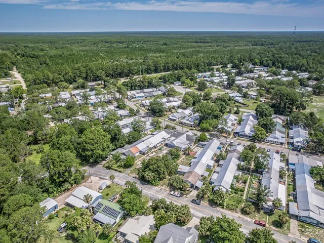 $178,000 | 6 Parker Avenue, Unit 3 & 4, Lanark Village, FL 32322