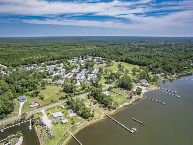 $178,000 | 6 Parker Avenue, Unit 3 & 4, Lanark Village, FL 32322