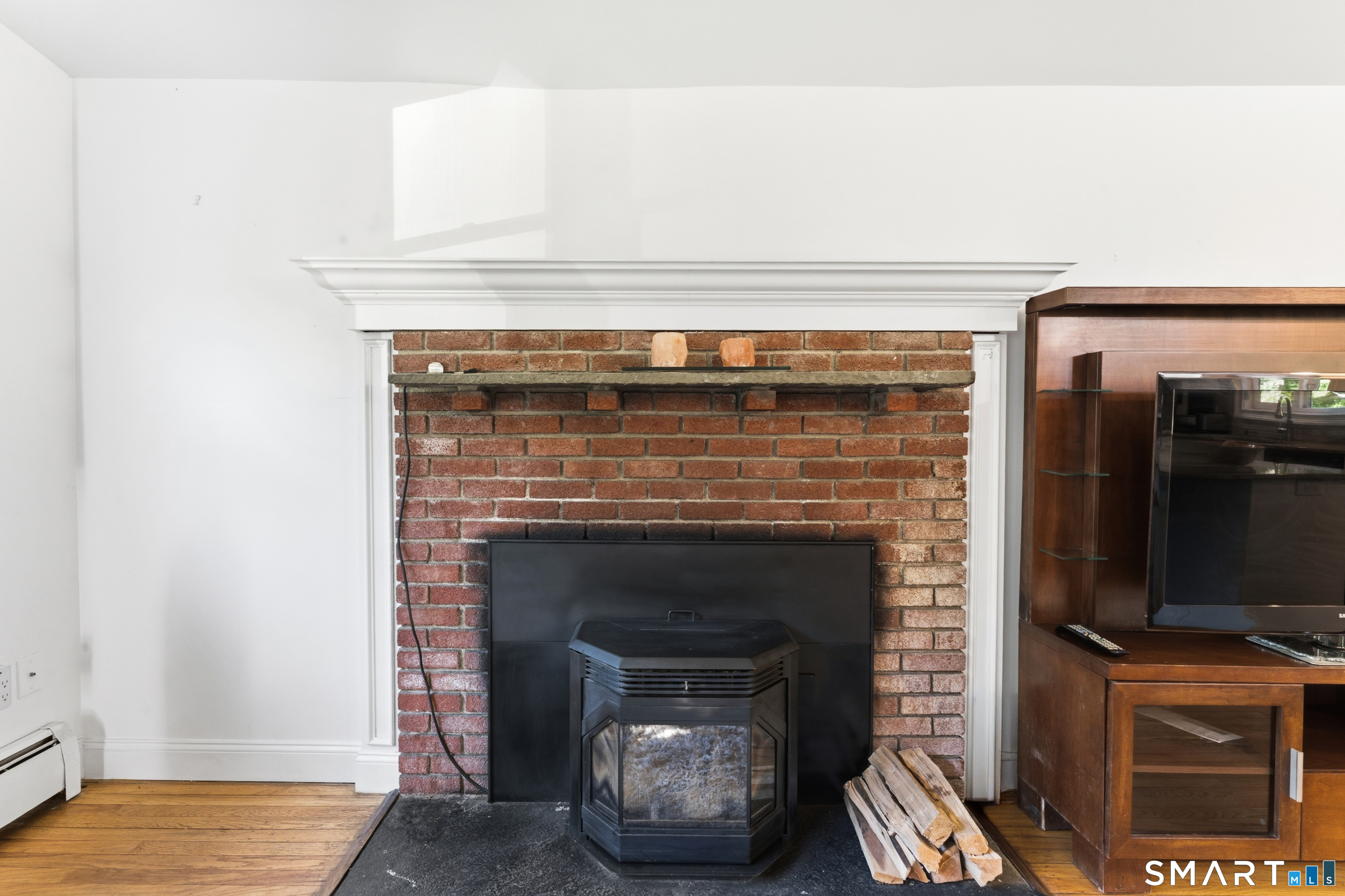 21 North Pleasant Rise Brookfield, CT 06804 - Photo 10 of 39