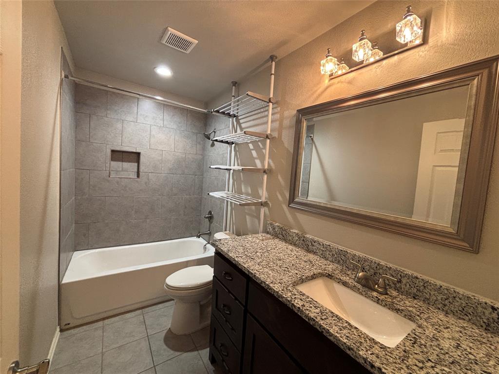 621 North Ave B Springtown, TX 76082 - Photo 13 of 26