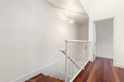 $1,250,000 | 1515 Artesia Boulevard, Unit 2, Manhattan Beach, CA 90266