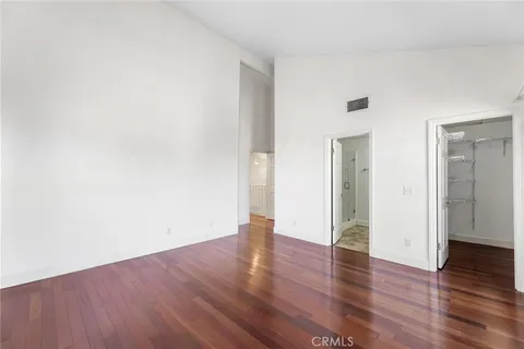 $1,250,000 | 1515 Artesia Boulevard, Unit 2, Manhattan Beach, CA 90266