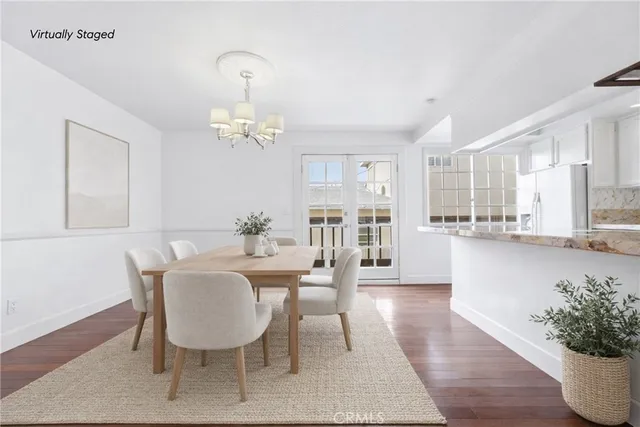 $1,250,000 | 1515 Artesia Boulevard, Unit 2, Manhattan Beach, CA 90266