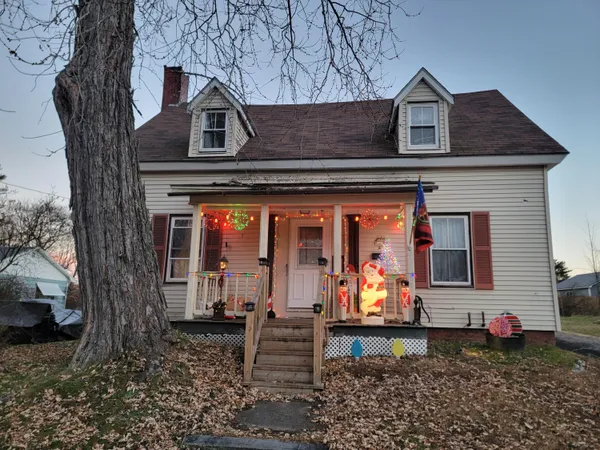 $140,000 | 16 Downes Street, Calais, ME 04619