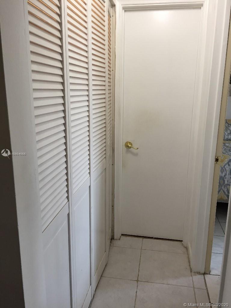 737 Banks Road Margate, FL 33063 - Photo 5 of 19 a view of a bathroom