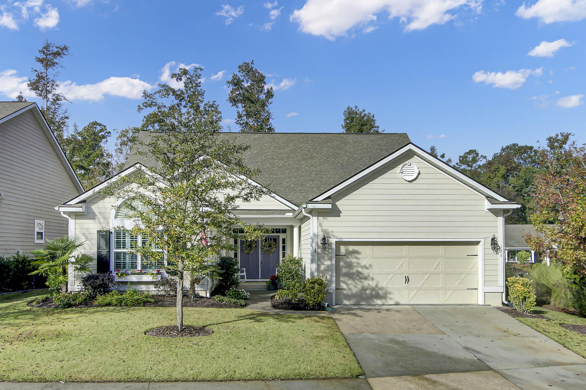 123 Phoebe Road Summerville, SC 29483 - Photo 1 of 44 (1)
