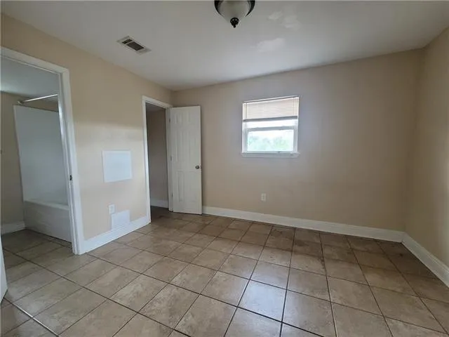 $850 | 4415 Wilson Avenue, Unit F, New Orleans, LA 70126