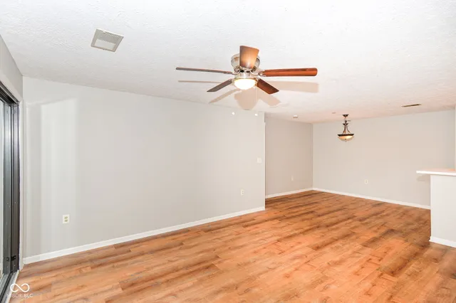 $174,900 | 8820 Yardley Court, Unit 205, Indianapolis, IN 46268