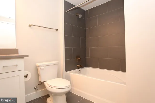 $2,650 | 50 Florida Avenue Northeast, Unit 209, Washington, DC 20002