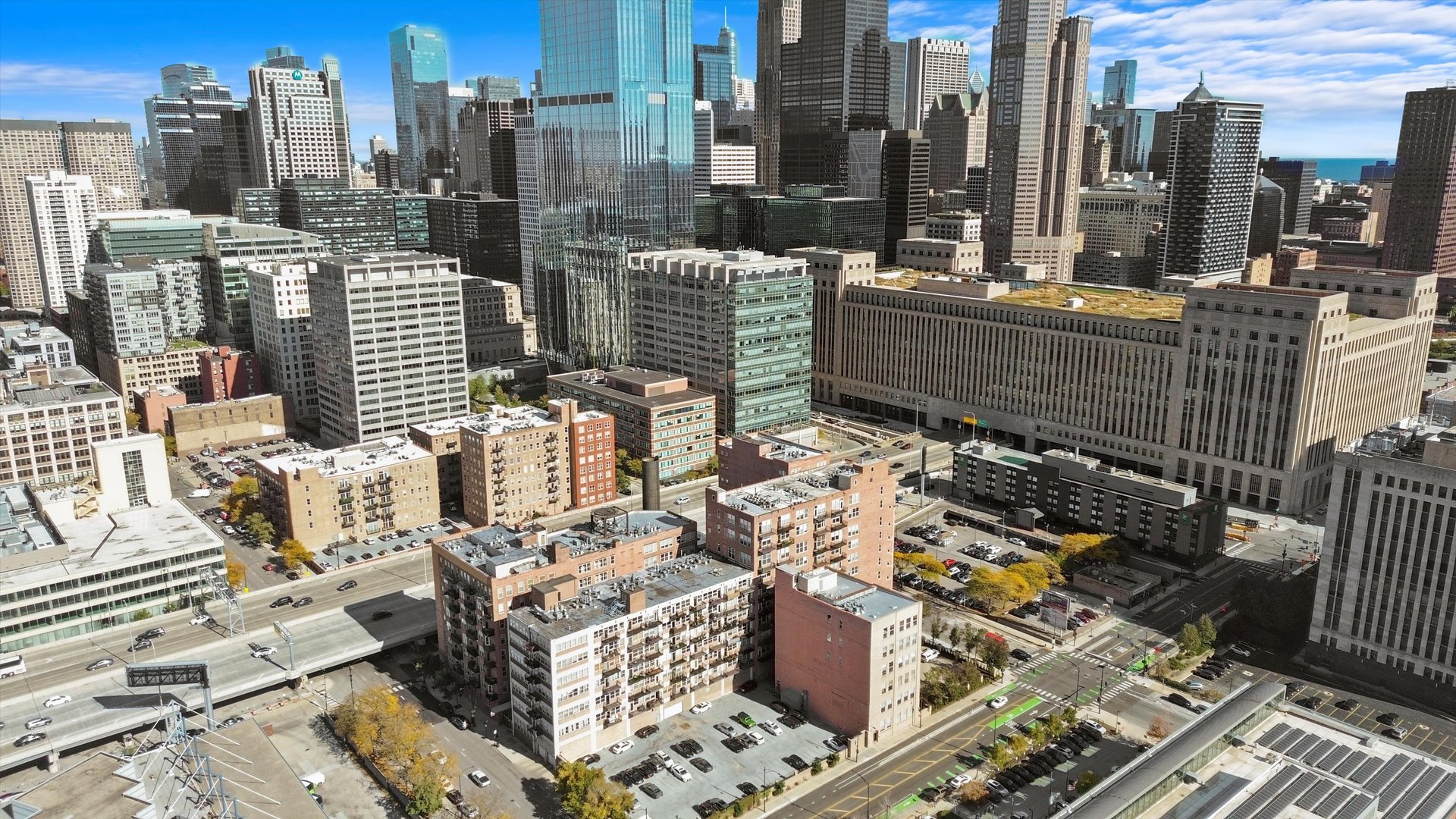 550 West Harrison Street, Unit 553 Chicago, IL 60607 - Photo 26 of 28 Gallery Image 26