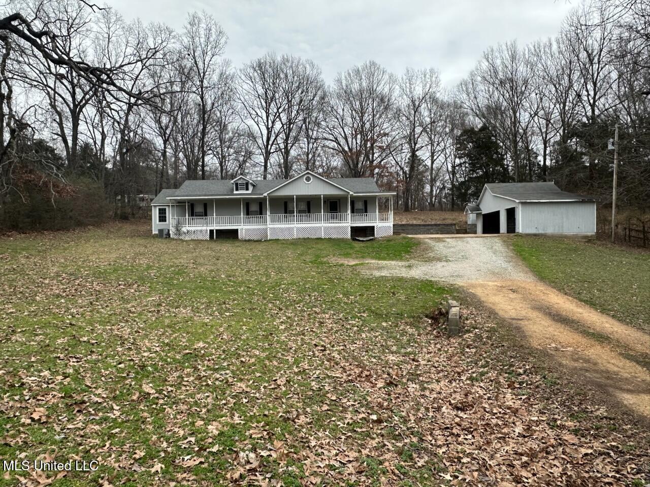 1809 David Road Coldwater, MS 38618 - Photo 1 of 17 Front