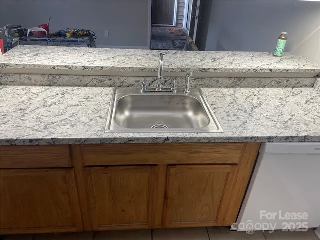 $2,200 | 9531 University Terrace Drive, Unit H, Charlotte, NC 28262