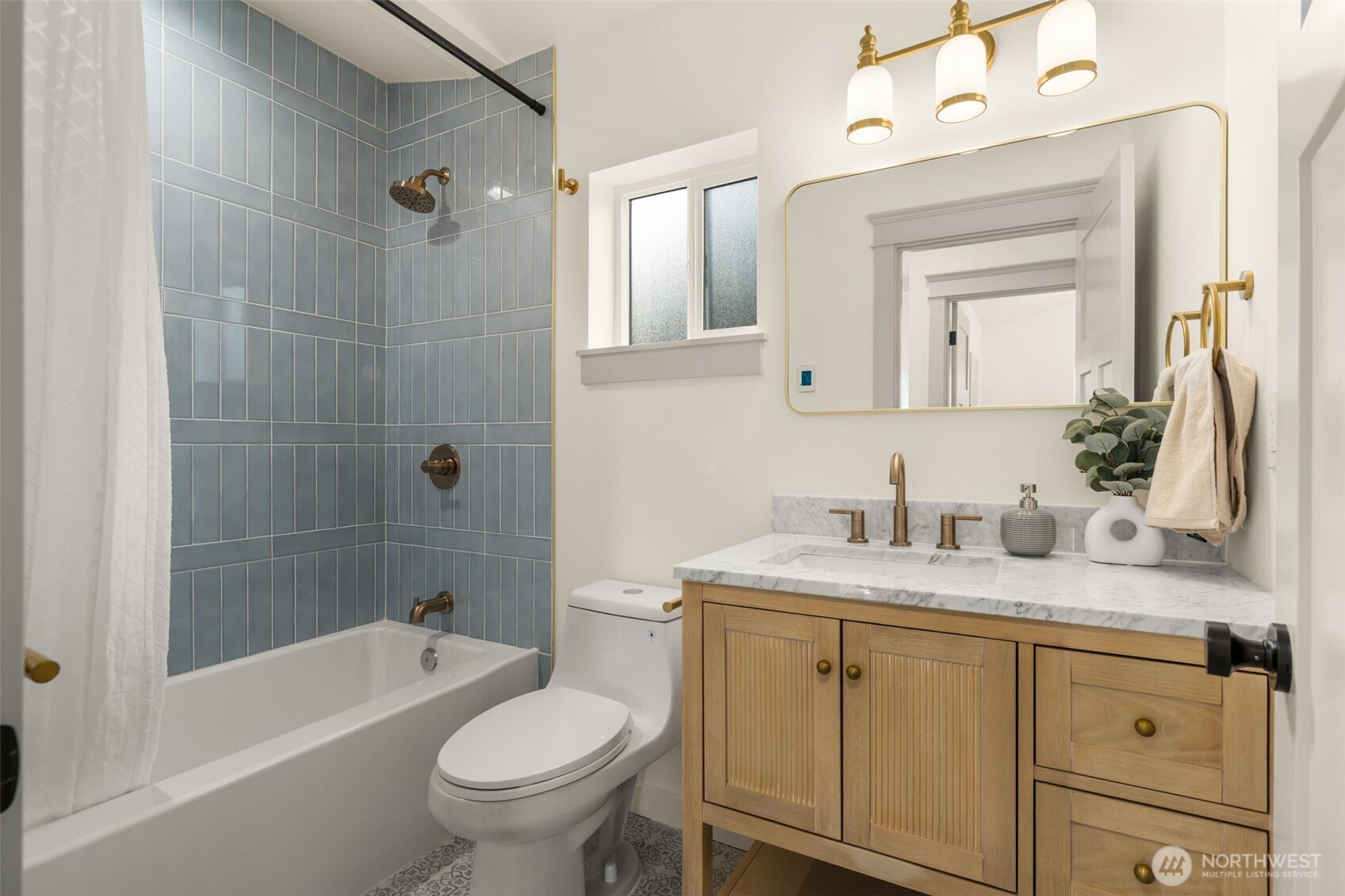 2330 17th Avenue South Seattle, WA 98144 - Photo 20 of 33