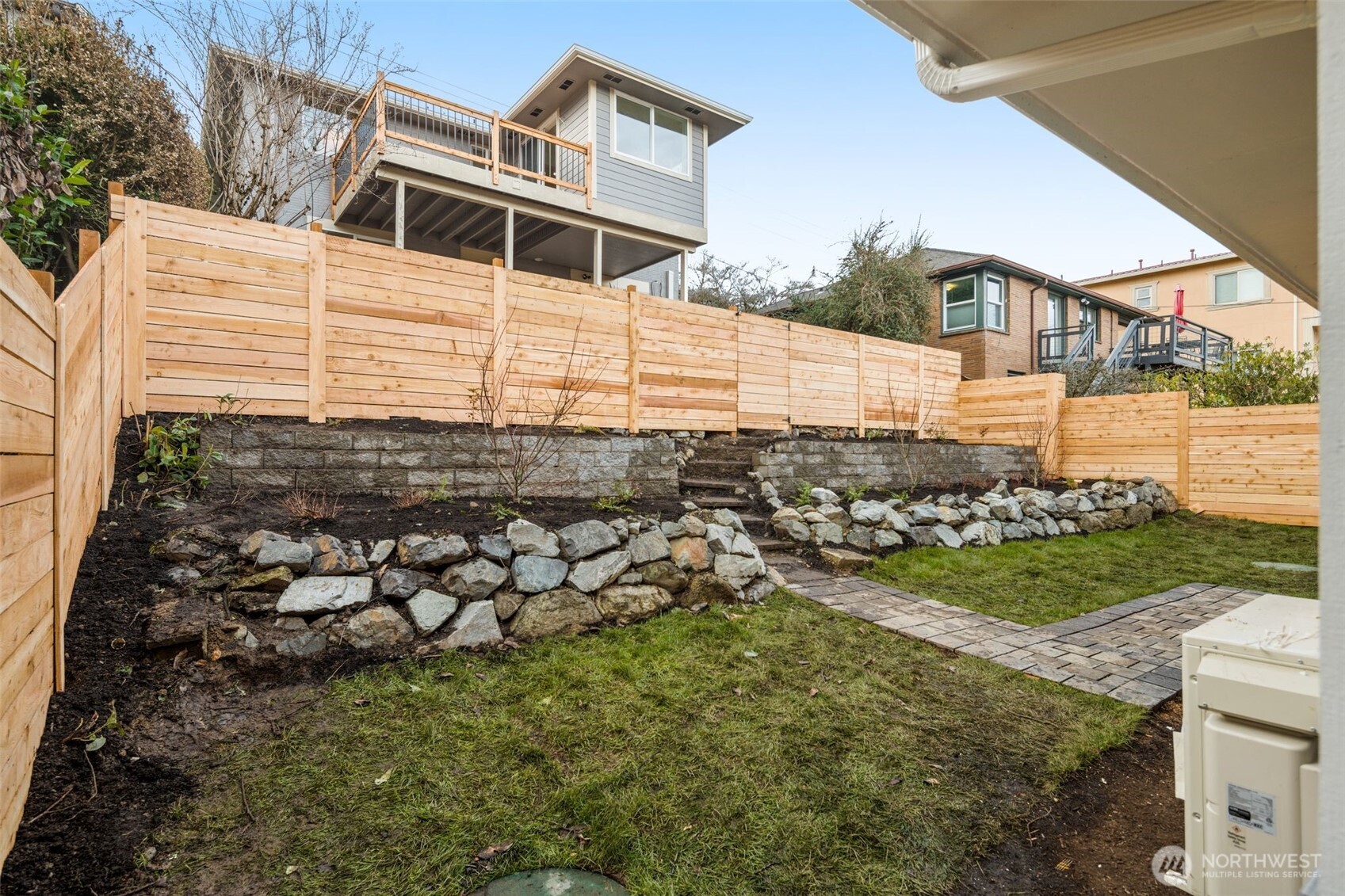 2330 17th Avenue South Seattle, WA 98144 - Photo 27 of 33