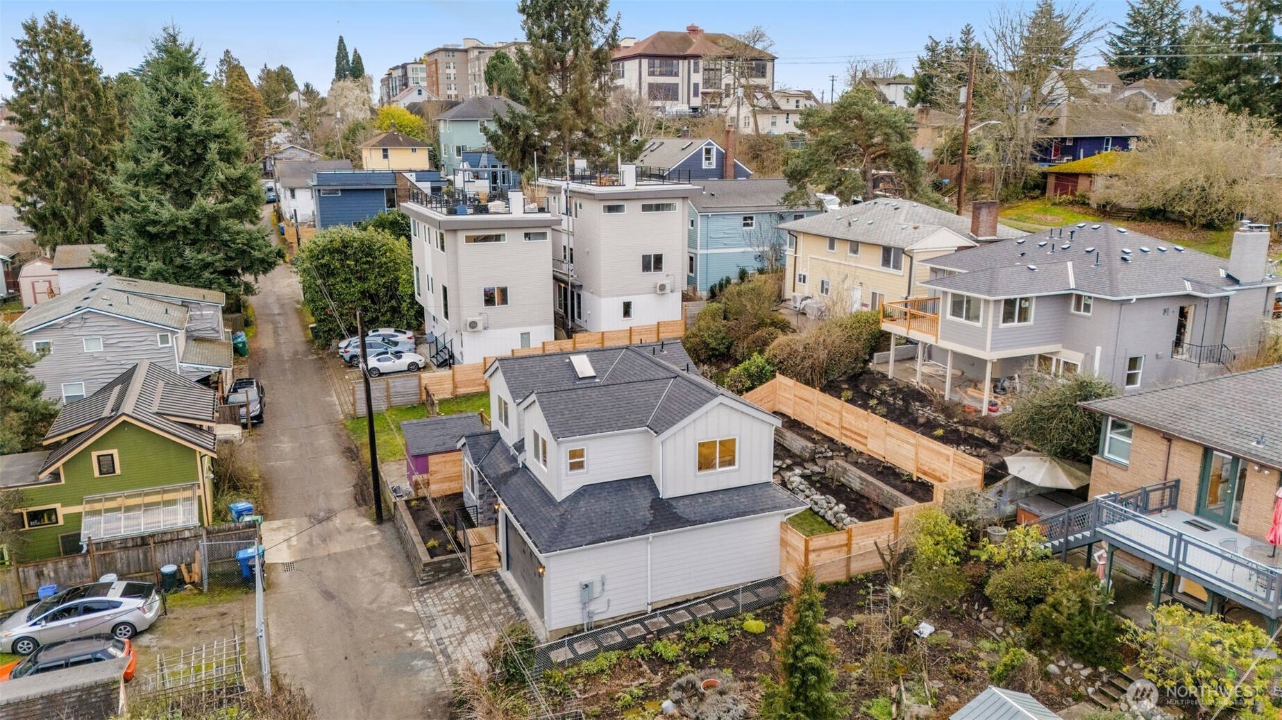 2330 17th Avenue South Seattle, WA 98144 - Photo 29 of 33