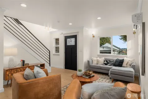 $825,000 | 2330 17th Avenue South, Seattle, WA 98144