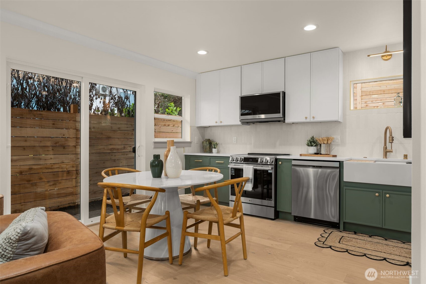 2330 17th Avenue South Seattle, WA 98144 - Photo 8 of 33