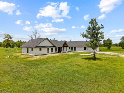 $815,000 | 565 Brushy Crk Drive, Onalaska, TX 77360