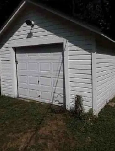 a view of a garage door