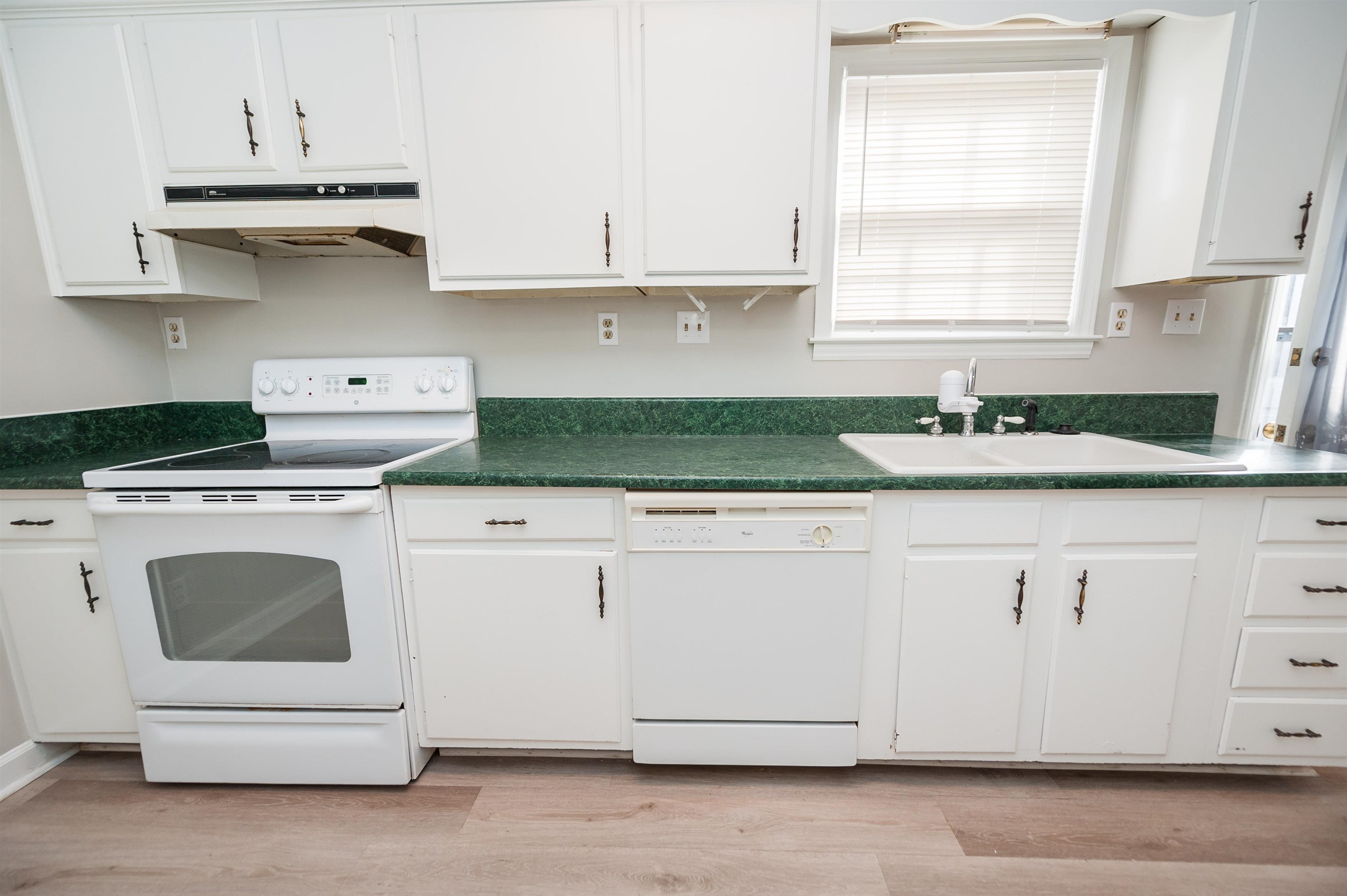 1466 B Dover Road Spartanburg, SC 29301 - Photo 5 of 30