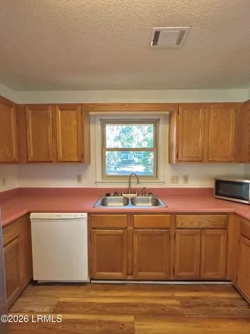 $1,600 | 645 Fort Frederick Circle, Port Royal, SC 29935