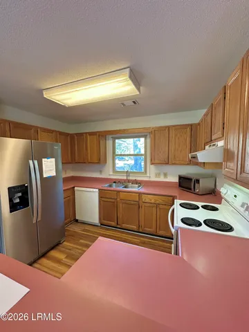 $1,600 | 645 Fort Frederick Circle, Port Royal, SC 29935