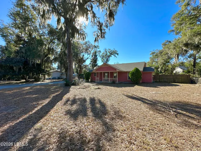 $1,600 | 645 Fort Frederick Circle, Port Royal, SC 29935