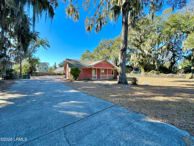 $1,600 | 645 Fort Frederick Circle, Port Royal, SC 29935