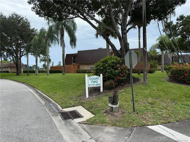 $220,000 | 5818 Southeast Windsong Lane, Unit 212, Stuart, FL 34997