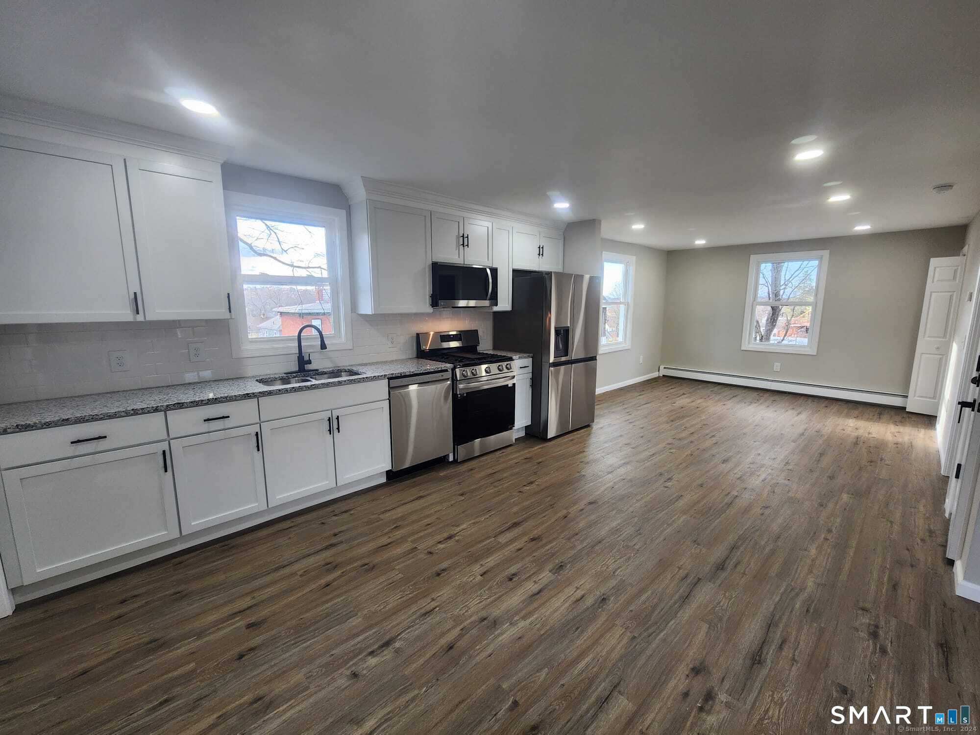 7 Walnut Street, Unit 1 Middletown, CT 06457 - Photo 5 of 10