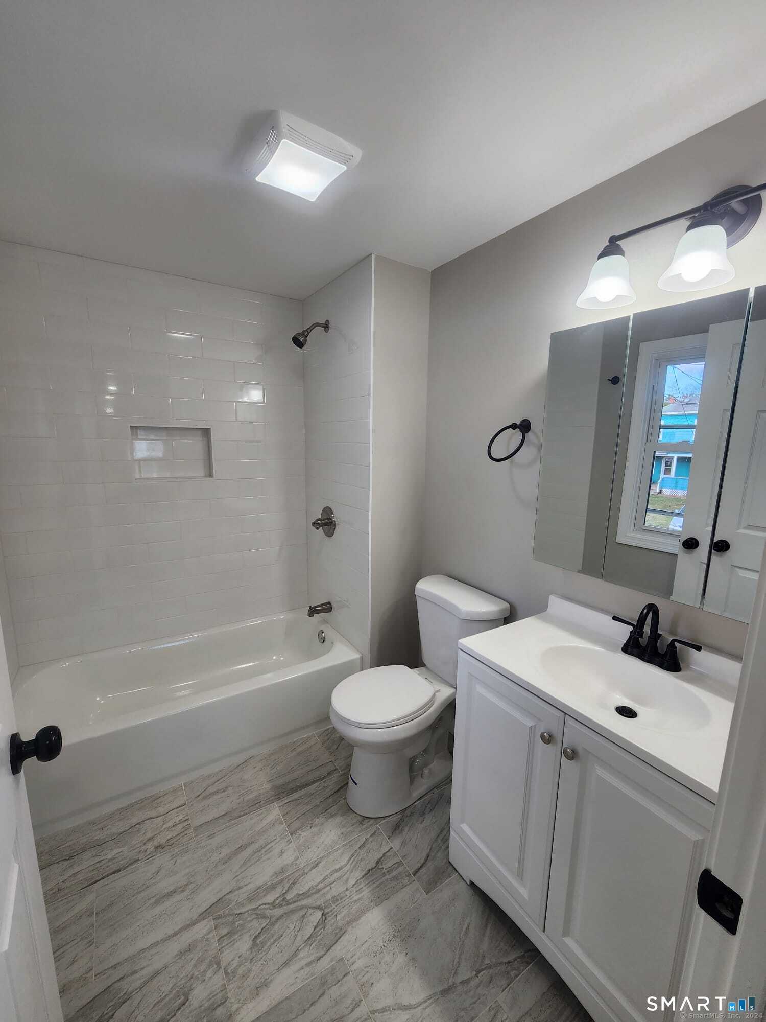 7 Walnut Street, Unit 1 Middletown, CT 06457 - Photo 9 of 10