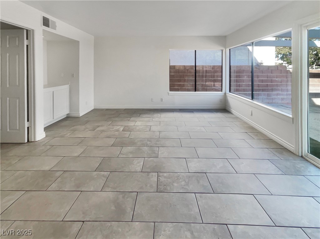 4870 Summerhill Road Las Vegas, NV 89121 - Photo 16 of 26